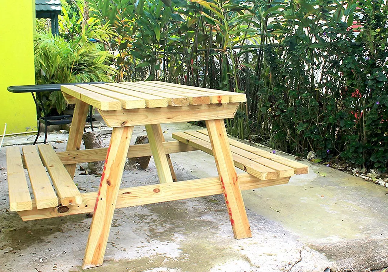 Yaad Hostel Montego Bay Jamajka
